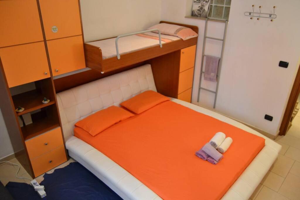 Letto Ad Acqua H2Ome Apartment Бари Екстериор снимка